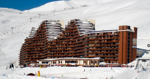 Appartement à vendre 1 pièces LA MONGIE (65) avec cellier, casier à ski et balcon.