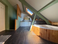 Maison à vendre 10 pièces avec piscine, plus appartement séparé à BAZET (65)