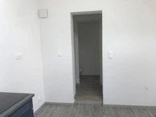 Dpt Hautes Pyrénées (65), à vendre BAGNERES DE BIGORRE appartement T2  