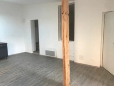 Dpt Hautes Pyrénées (65), à vendre BAGNERES DE BIGORRE appartement T2  