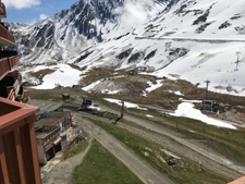 A la MONGIE Studio face aux pistes dans résidence TOURMALET avec balcon.   