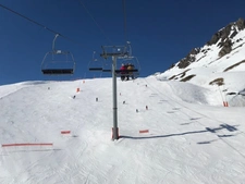 Appartement à vendre 1 pièce LA MONGIE (65) avec balcon, cellier, casier à ski.