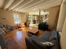 Maison à vendre 10 pièces avec piscine, plus appartement séparé à BAZET (65)
