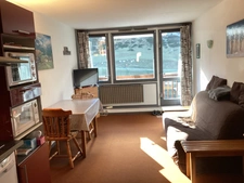 Appartement à vendre 2 pièces LA MONGIE (65) 36 m² avec Balcon, cellier, casier à ski et parking extérieur.