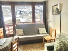 Studio au pied des pistes avec balcon et cellier dans la station de la MONGIE dans les Hautes Pyrénées.  