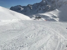 Appartement à vendre 2 pièces LA MONGIE (65) avec un balcon, 2 celliers, 2 casiers à ski, et un Parking extérieur.