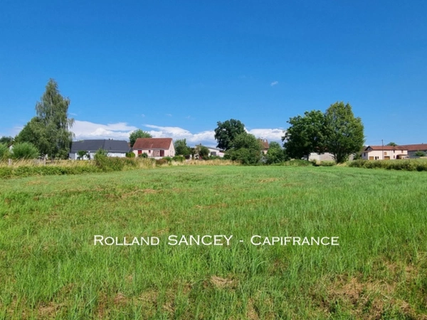 À VENDRE – Maison familiale T5 avec plus de 3 000 m² de terrain  FROTEY LES LURE (70)