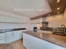 A vendre  ROYE (70) Maison avec habitation principale et logement locatif sur plus de 5800 m2