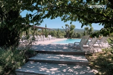 Accommodation/event property in the Luberon, 6.3 ha, 80 beds, 1090 m2