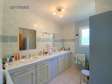 192 m2 house with swimming pool and exceptional view