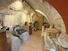 Maison de village avec local commercial 6 pièces SAINT MICHEL L'OBSERVATOIRE (04)