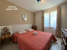 Appartement T4 96 m2 avec jardin au rez-de-chaussée d'une villa