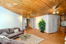 Splendid property of 325 m2 near Pierrevert, 8800 m2 of land