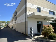 Local d'activités de 360 m2 dans une zone d'activités à Manosque (04)