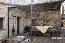 Accommodation/event property in the Luberon, 6.3 ha, 80 beds, 1090 m2