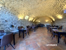 Domaine dans le Luberon - 2,6 ha - 1100 m2  - à vocation de tourisme de luxe et événementiel