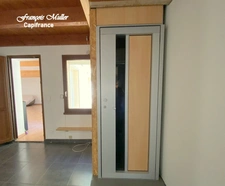 Splendid property of 325 m2 near Pierrevert, 8800 m2 of land