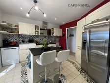 Villa d'exception, 6 pièces, 159 m2 au pied de la montagne de Lure