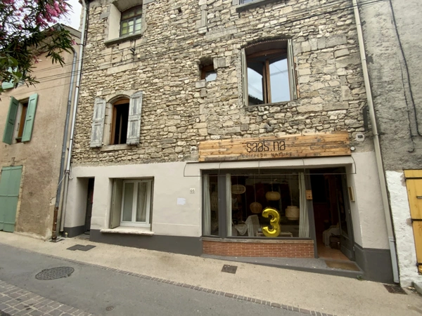 Maison de village avec local commercial 6 pièces SAINT MICHEL L'OBSERVATOIRE (04)