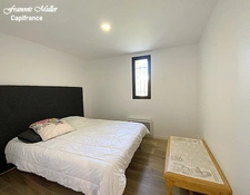 A proximité de Banon,  belle Maison d'Hôtes de 268 m2 (+130 m2) en pleine campagne