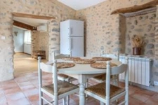 Charming property with swimming pool and gîtes – The Provençal way of life 