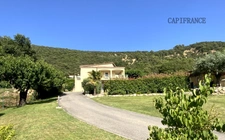 192 m2 house with swimming pool and exceptional view