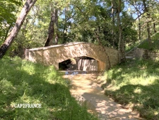 Accommodation/event property in the Luberon, 6.3 ha, 80 beds, 1090 m2