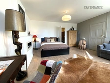 Estate in the Luberon - 2.6 ha - 1100 m2 - intended for luxury tourism and events