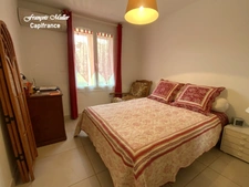 Appartement T4 96 m2 avec jardin au rez-de-chaussée d'une villa