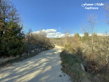 A proximité de Banon,  belle Maison d'Hôtes de 268 m2 (+130 m2) en pleine campagne