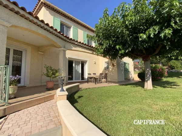 Maison de 192 m² avec piscine et vue exceptionnelle