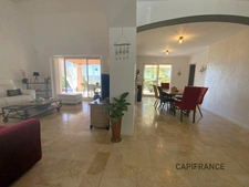 Villa d'exception, 6 pièces, 159 m2 au pied de la montagne de Lure