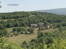 Propriété Gîtes et chambres d'hôtes 20 hA - 550 m2 à Banon 