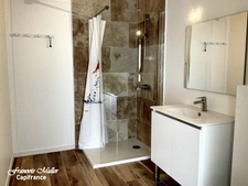 Near Banon, beautiful Guest House of 268 m2 (+130 m2) in the countryside