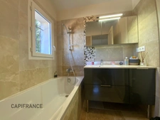 Villa d'exception, 6 pièces, 159 m2 au pied de la montagne de Lure
