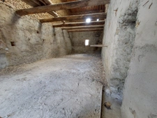 Grange à vendre à Valensole aménageable en maison de village