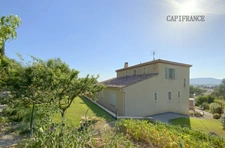 192 m2 house with swimming pool and exceptional view