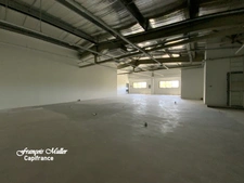 Local d'activités de 360 m2 dans une zone d'activités à Manosque (04)