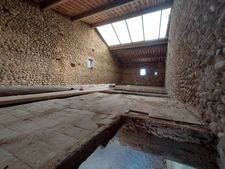 Grange à vendre à Valensole aménageable en maison de village