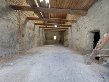 Grange à vendre à Valensole aménageable en maison de village