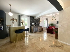 Villa d'exception, 6 pièces, 159 m2 au pied de la montagne de Lure