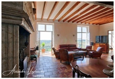 Dpt Tarn et Garonne (82), for sale LAUZERTE stone town house 9 rooms of 205m ² with garden and garage.
