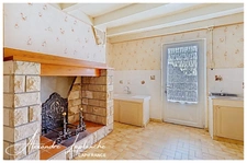Dpt Tarn et Garonne (82), à Saint-Arroumex, à vendre maison 4 pièces à réinventer avec dépendances et hangar pour donner de la place à vos projets !