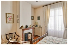 Dpt Tarn et Garonne (82), à vendre MONTAUBAN maison d'architecte des années 30, 10 pièces de 217m² avec jardin et garage.
