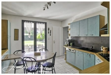 Dpt Tarn et Garonne (82), Maison à vendre 4 pièces avec jardin, garage et pergola bioclimatique à SAINT ETIENNE DE TULMONT.