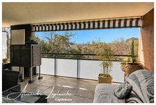 Appartement à vendre 3 pièces TOULOUSE (31) avec grande terrasse couverte sans vis à vis, ascenseur et double garage en résidence sécurisée.