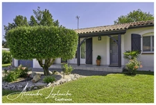 Dpt Tarn et Garonne (82), Maison de plain-pied parfaitement entretenue, au calme, avec piscine, garage et commerces accessibles à pied, à SAINT ETIENNE DE TULMONT.