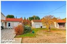 Dpt Tarn et Garonne (82), for sale MONTAUBAN house 6 rooms of 242 m² on a plot of 4200 m² - Ground floor  