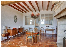 Dpt Tarn et Garonne (82), for sale LAUZERTE stone town house 9 rooms of 205m ² with garden and garage.