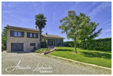 Dpt Tarn et Garonne (82), Maison à vendre 4 pièces avec jardin, garage et pergola bioclimatique à SAINT ETIENNE DE TULMONT.